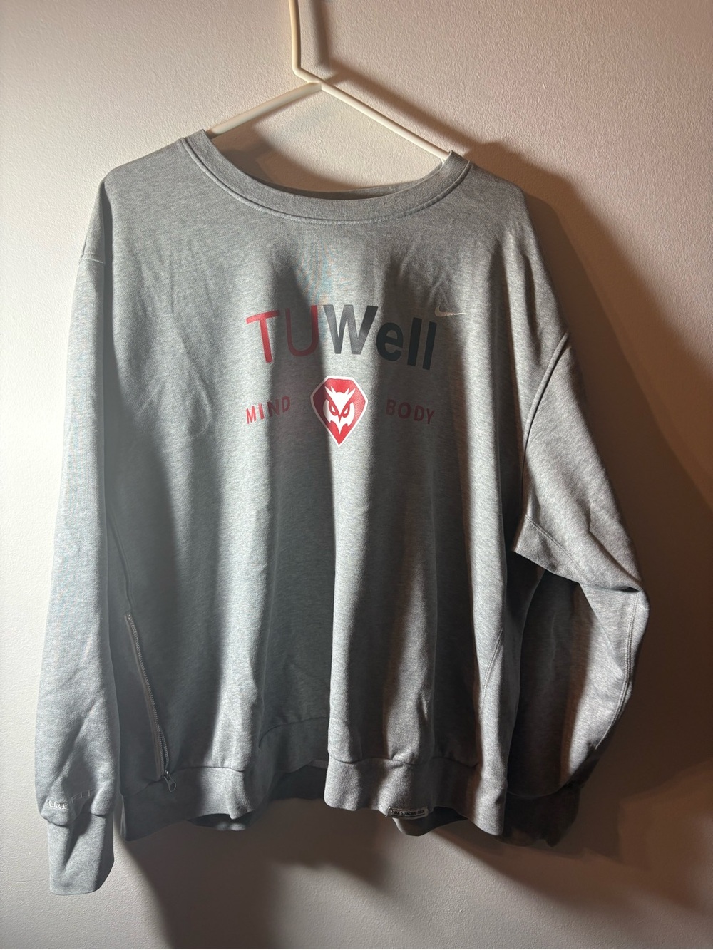 Nike Temple University TUWell Standard Issue Dri-FIT Gray Sweatshirt XXL
